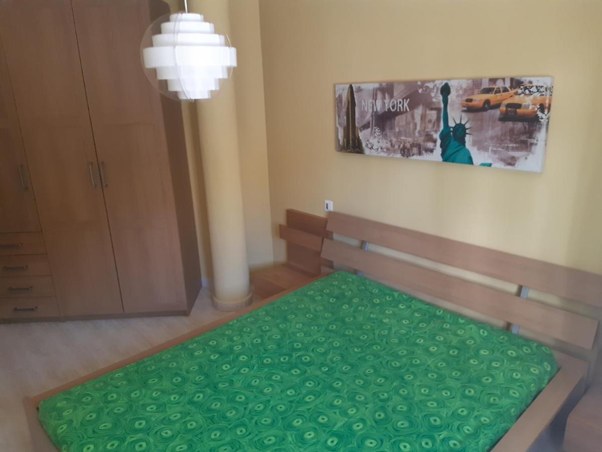 Apartamento Palomares De Bejarアパートメント エクステリア 写真